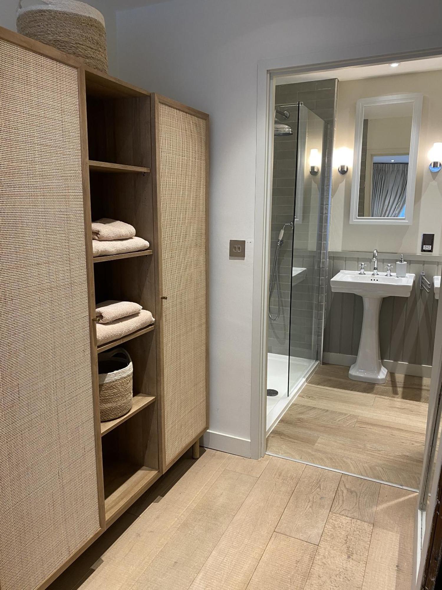 Walcot Yard With Parking, Bath Keys Appartement Buitenkant foto